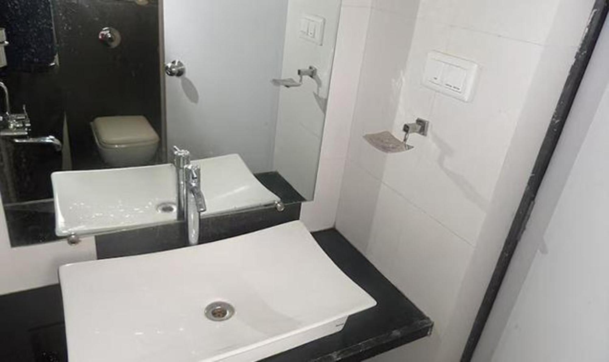Fabhotel Skylark Inn Нашик Номер фото