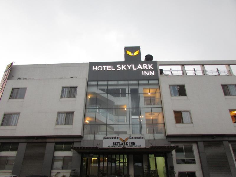 Hotel Skylark Inn Нашик Екстер'єр фото