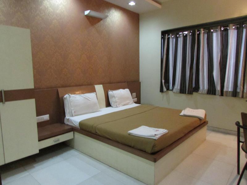 Fabhotel Skylark Inn Нашик Екстер'єр фото